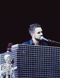 Drive Faster Boy 48 50 Favorite Pictures Of Brandon Flowers Brandon Flowers Mr Brightside Indie Rock