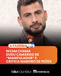 Gabi Martins usou uma peça grafite, toda bordada com cristais, assinada  pelo estilista Israel Valentin. Veja o look nos stories ou na bio.