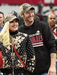 Its Blake Sheltons 41st Birthday We Know Exactly Who Hes Celebrating With Gwen Stefani And Blake Blake Shelton Blake Shelton And Gwen