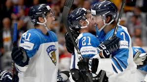 Gegen finnland wir stehen im halbfinale und noch nicht im finale, sagte deutschlands topscorer marcel noebels. Eishockey Finnland Ringt Deutschland Fur Wm Finale Nieder