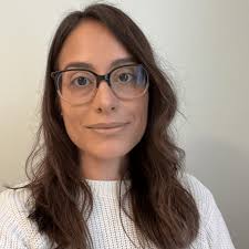 Who is Elder's clinical team?