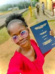 Another year is about to end and someone is still short 😎