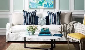 Famously calming and peaceful, blue can have very different effects on a room depending on its temperature. Your Guide To Styling Sofa Throw Pillows