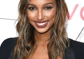 Dive into our photo gallery and find the best medium hairstyles for yourself! 30 Of The Best Mid Length Hairstyles