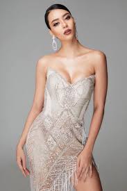 Miss universe thailand 2020 the official account. Amanda Obdam Shine Like The Whole Universe You Ll Be Facebook