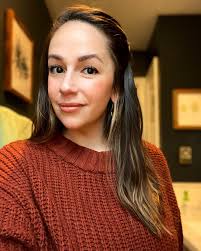 Hi Everyone! We have a ton of new followers, so I thought now is the  perfect time to reintroduce myself. 👋🏼I'm Jessica Budney, the proud owner  and face behind @blissful_beautyco