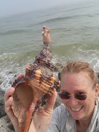 Lucky Shell Find at PAG