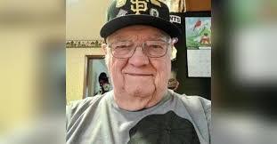 Steve Elsberry's Instagram, Twitter & Facebook