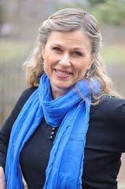 Clara Larsen's Instagram, Twitter & Facebook