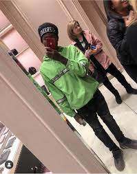 Get to know your apple watch by trying out the taps swipes, and presses you'll be using most. Pin By Bigbrazy Kaay On Random Pics Quando Rondo Tomboy Outfits V Green