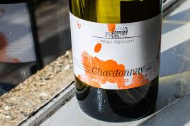It's fair to say chardonnay is not a particularly fussy grape, which is why we see it doing so well around the world. Jurgen Leiner Chardonnay Handwerk 2011 The Wine Rambler
