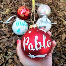 Bola De Navidad Personalizada Con Nombre Bolas De Navidad Personalizadas Bolas De Navidad Decorar Bolas De Navidad