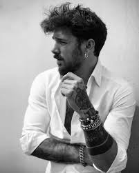 Andrea e arianna dopo la scelta. Andrea Cerioli Andreacerioli Photos And Outfits On 21 Buttons