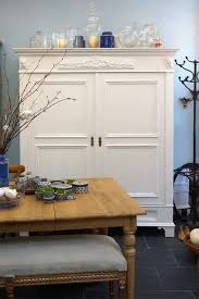 Antiker Kleiderschrank Grunderzeit Weiss Antike Mobel Zuhause Diy Antiker Kleiderschrank