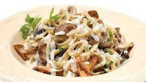 Dans Une Grande Casserole Cuire Les Pates Dans L Eau Bouillante Salee Selon Les Instructions Sur L Emballage Egoutter Pasta Dishes Stuffed Mushrooms Recipes