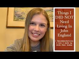 Audrey Burch's Instagram, Twitter & Facebook