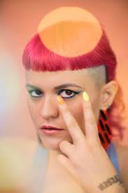 4 mujeres nos cuentan cómo cuestionan la femineidad para crear su estilo  personal