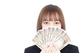 外食も旅行もして 1 000万円貯金 できたアラサー独女が絶対やらなかったこと5つ Cancam Jp キャンキャン