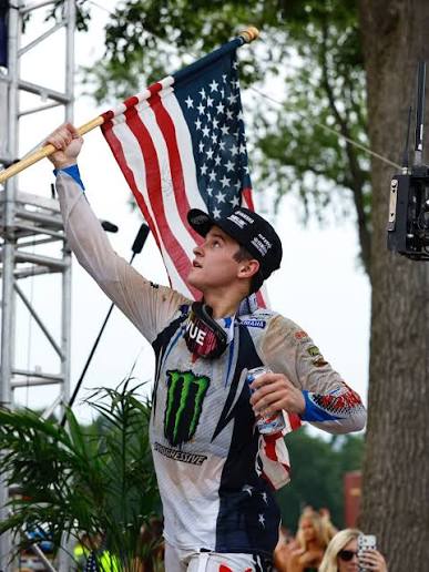 USA baby🇺🇸🇺🇸 sh!t happens we live to fight another day “don't crash in the first turn😂” proud of the effort and grateful I was able to carry the flag on the podium!