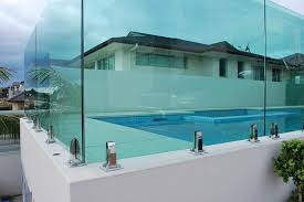 Montreal Outdoor Living Clotures En Verre Pour Piscines