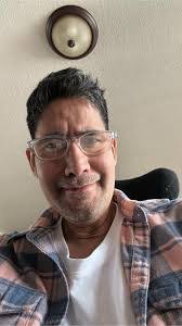 Sarah Slama's Instagram, Twitter & Facebook