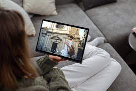 Lenovo Yoga Pad Pro ist ein Teil Tablet ...