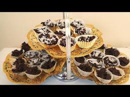 بريوات اللوز معلكين لذة و مذاق Briwat Briouat Aux Amandes Youtube In 2020 Biscuits Desserts Food