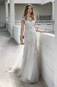 Im jahr 2021 ist brautkleid spitze beliebst auf der welt. Brautkleider Spitze Hochzeitskleider Mit Spitze Edel Verfuhrerisch