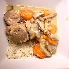 Recette Cuisine On Instagram Blanquette De Veau 750g De Viande De Veau 2 Carottes 1 Boite De Champ Recettes De Cuisine Blanquette De Veau Viande De Veau