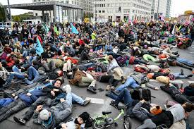 The rise of the extinction rebellion movement appears as a fresh escalation of public protest, driven by youth concerns for their future and made possible by the organizing power of electronic. How Extinction Rebellion Is Training Up Budding Climate Activists In Berlin The Local
