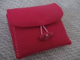 Keceden Cuzdan Yapimi Modelleri Deli Dolu Kadinlar Felt Crafts Diy Sewing Projects Felt Flowers