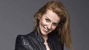 Ánxela Gracián gaña o Pura e Dora Vázquez coas narracións da ogra Pinta