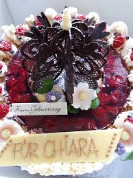 Kuchen kuvertüre weiss in rezepten. Festliche Torte Mit Kuverture Holzofenbackerei Stelzer Facebook