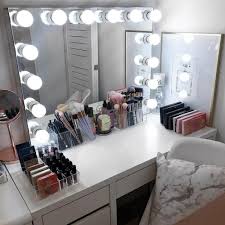 China Aluminum Frame Hollywood Desktop Makeup Mirror With Light China Hollywood Lights Led Light