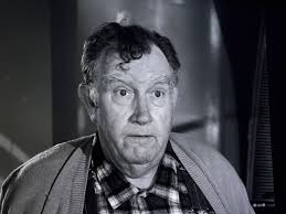 Alien first encounter reaction described