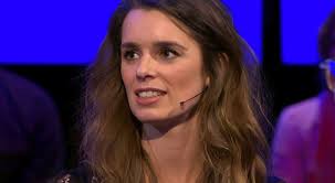 Includes an episode list, cast and character list, character guides, gallery, and more. Marieke Van De Zilver In De Slimste Mens Maakt De Tongen Los
