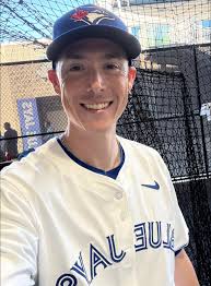 OFFICIAL: We've signed LHP Ryan Yarbrough to a Minor League deal with an  invite to #SpringTraining. He had a 2.01 ERA with us in 2024. Welcome Back,  Yarbs!