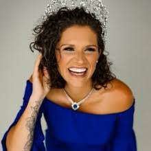 Jessica Buckmaster's Instagram, Twitter & Facebook