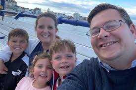 Dawn Millar's Instagram, Twitter & Facebook