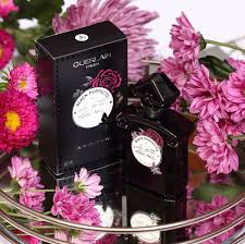 La petite robe noire black perfecto is a 2017 fragrance for women that elicits a darker, edgier vibe than your typical perfume. Mackarrie Beauty Style Blog Guerlain La Petite Robe Noire Black Perfecto Eau De Toilette Florale