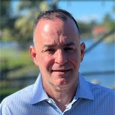 Derrick Pullen's Instagram, Twitter & Facebook