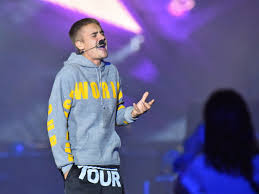 25 august 1976) is a german rapper, singer, songwriter, and producer whose stylistic range includes mainly hip hop, reggae, dub, and funk. Zehntausende Feiern Mit Sean Paul Und Justin Bieber Frankfurt
