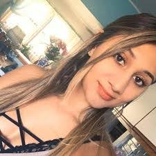 Stephanie Wittig's Instagram, Twitter & Facebook