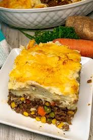 Easy Shepherd S Pie Recipe Modernmealmakeover Com Recipe In 2020 Shepherds Pie Recipe Easy Shepherds Pie Recipe Beef Casserole Recipes