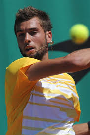 His best result in a grand slam has been reaching the fourth round. Vire Du Cne A 20 Ans