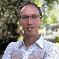 Hoe geweldig is het als je je pentekening terug ziet op twee grote  billboards. Al maanden wordt gewerkt aan de voorbereiding van de  reconstructie aan de historische dijk, Oosteind/Matena. Het asfalt… |