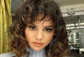 Dec 13, 2019 · celebrities like selena gomez, kim kardashian, and lena dunham are battling diseases like lupus, psoriasis, and endometriosis. 25 Celebrities With Weird Rare Diseases Medical Conditions