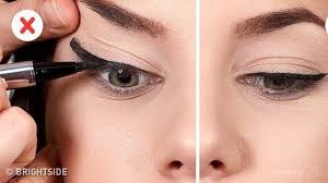 Begini Cara Memakai Eyeliner Pensil Supaya Terasa Lebih Mudah Bagi Pemula