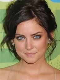 Different shades of brown hair colors will work best for people of cool skin tones with brown eyes. Love This Shade Of Brown If I Ever Go Dark Again Brown Hair Shades Brown Hair Blue Eyes Brown Hair Blue Eyes Pale Skin