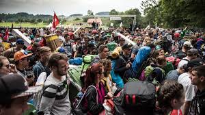 It is attended by more than 110,000 people each year. Das Open Air St Gallen Schliesst Den Westeingang Der Aufwand Steht In Keinem Verhaltnis Zum Nutzen